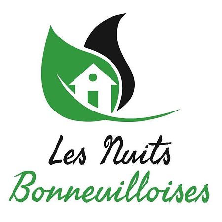 Villa Les Nuits Bonneuilloises Le Mustang Exterior foto